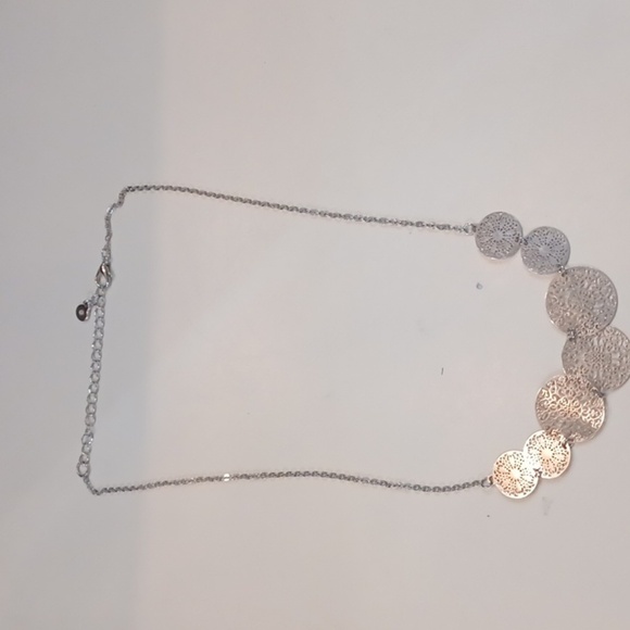 SilverPlated Woman's‎ Vintage Coin Shaped Necklace 20 Inch - Picture 5 of 6